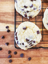 Load image into Gallery viewer, Chocolate Chip Cookie Dozen